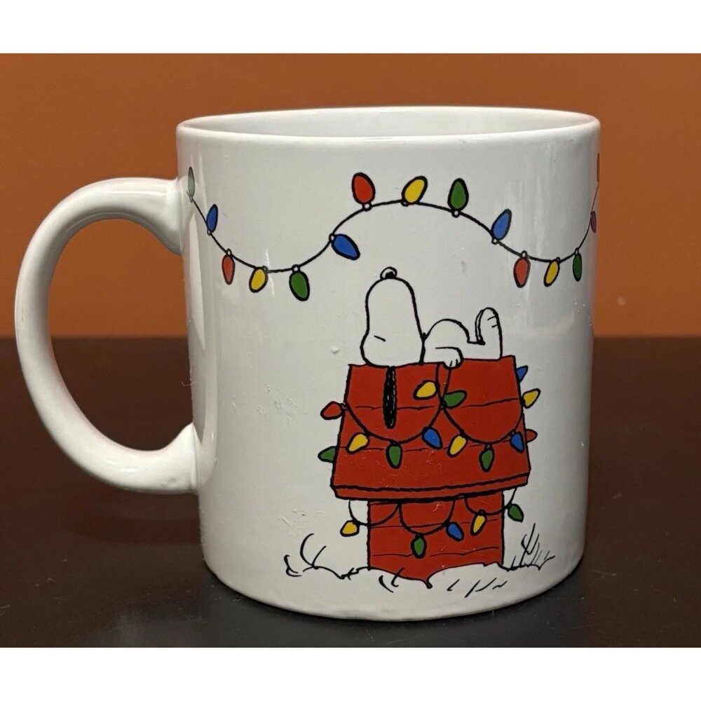 Zrike Brands Peanuts Snoopy Doghouse Oversized Christmas Mug Double Sided Print